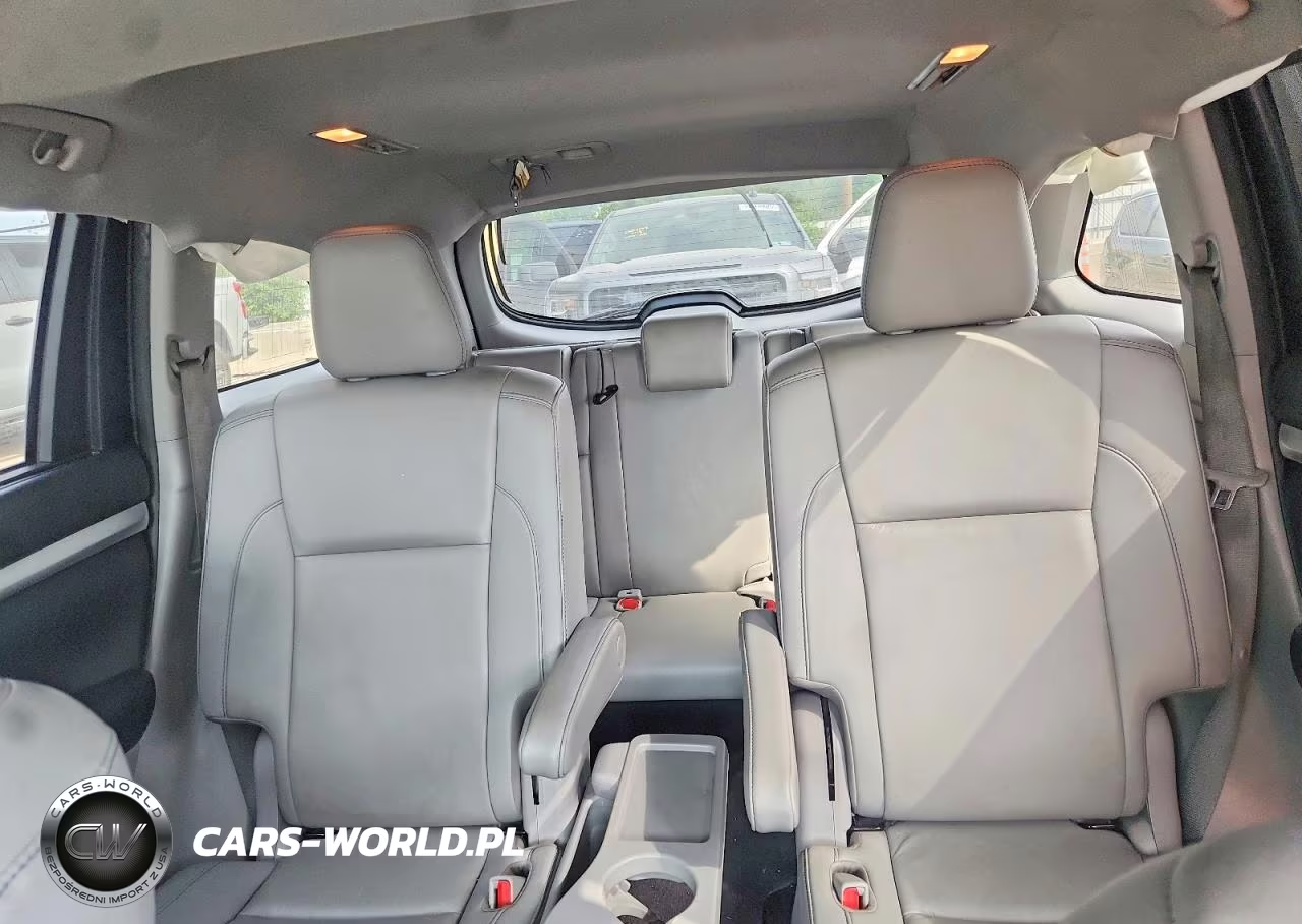 2019 Toyota Highlander Xle VIN:5TDKZRFH0KS307653 - 10