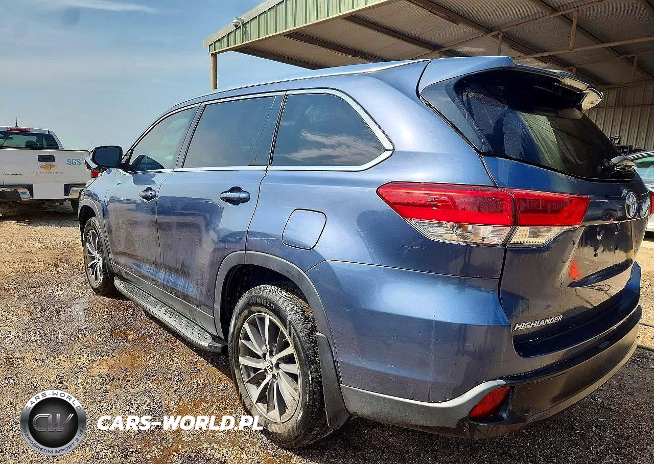 2019 Toyota Highlander Xle VIN:5TDKZRFH0KS307653 - 2