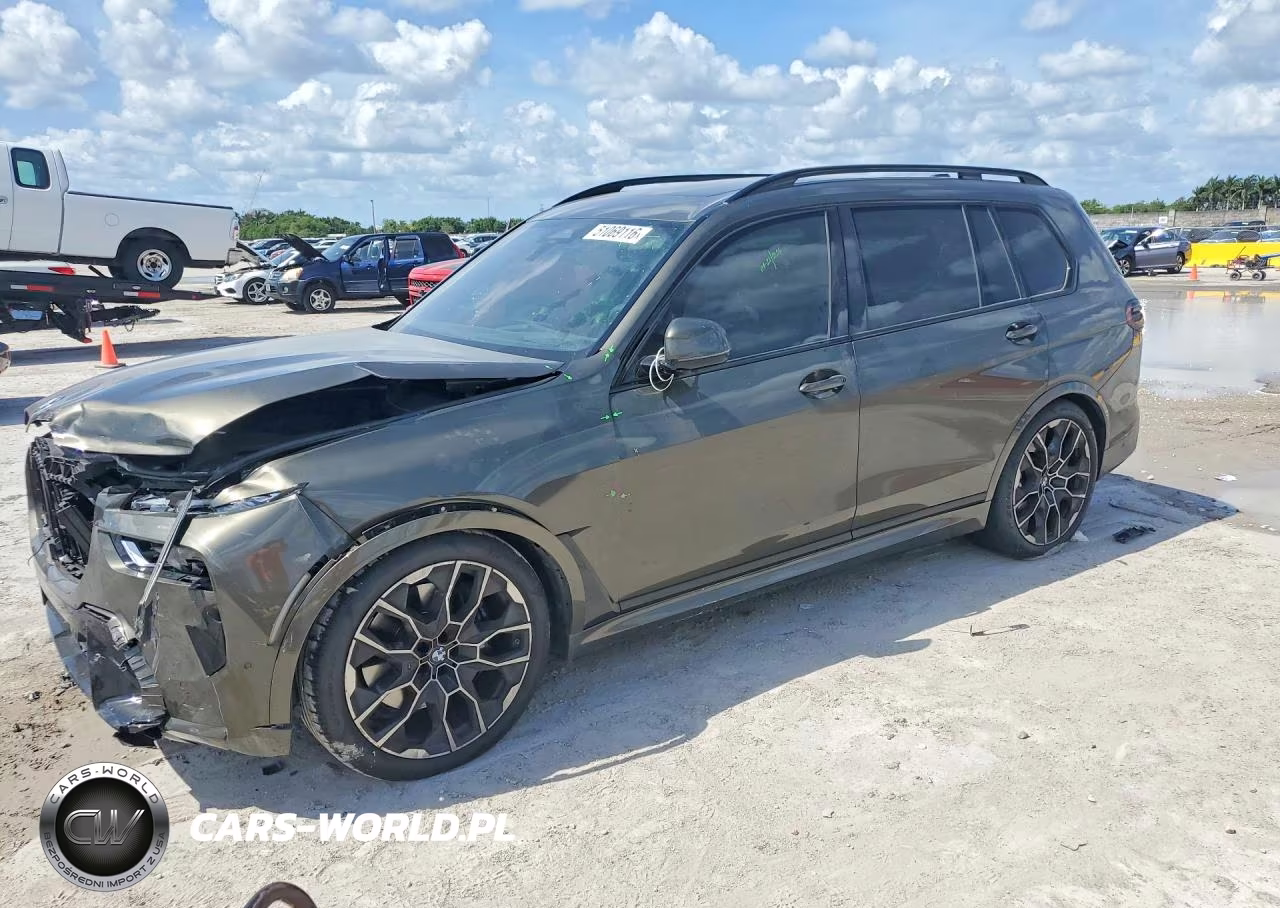 2025 BMW X7 xDrive40I – zdjęcie 1 z 13