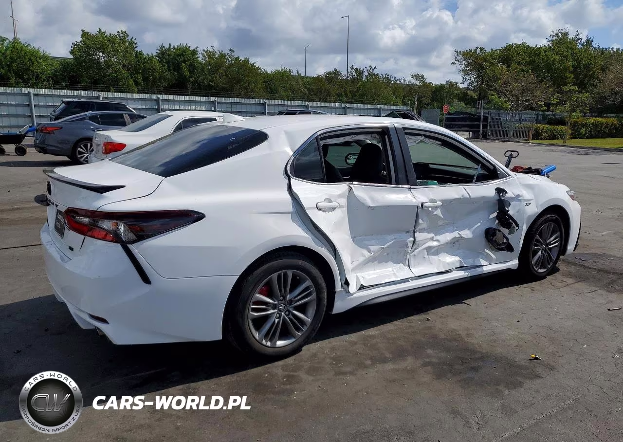 2023 Toyota Camry Se VIN:4T1G11AK6PU838744 - 3