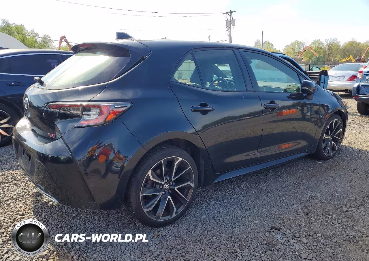 2019 Toyota Corolla Hatchback Xse VIN:JTNK4RBE6K3002634 - 3