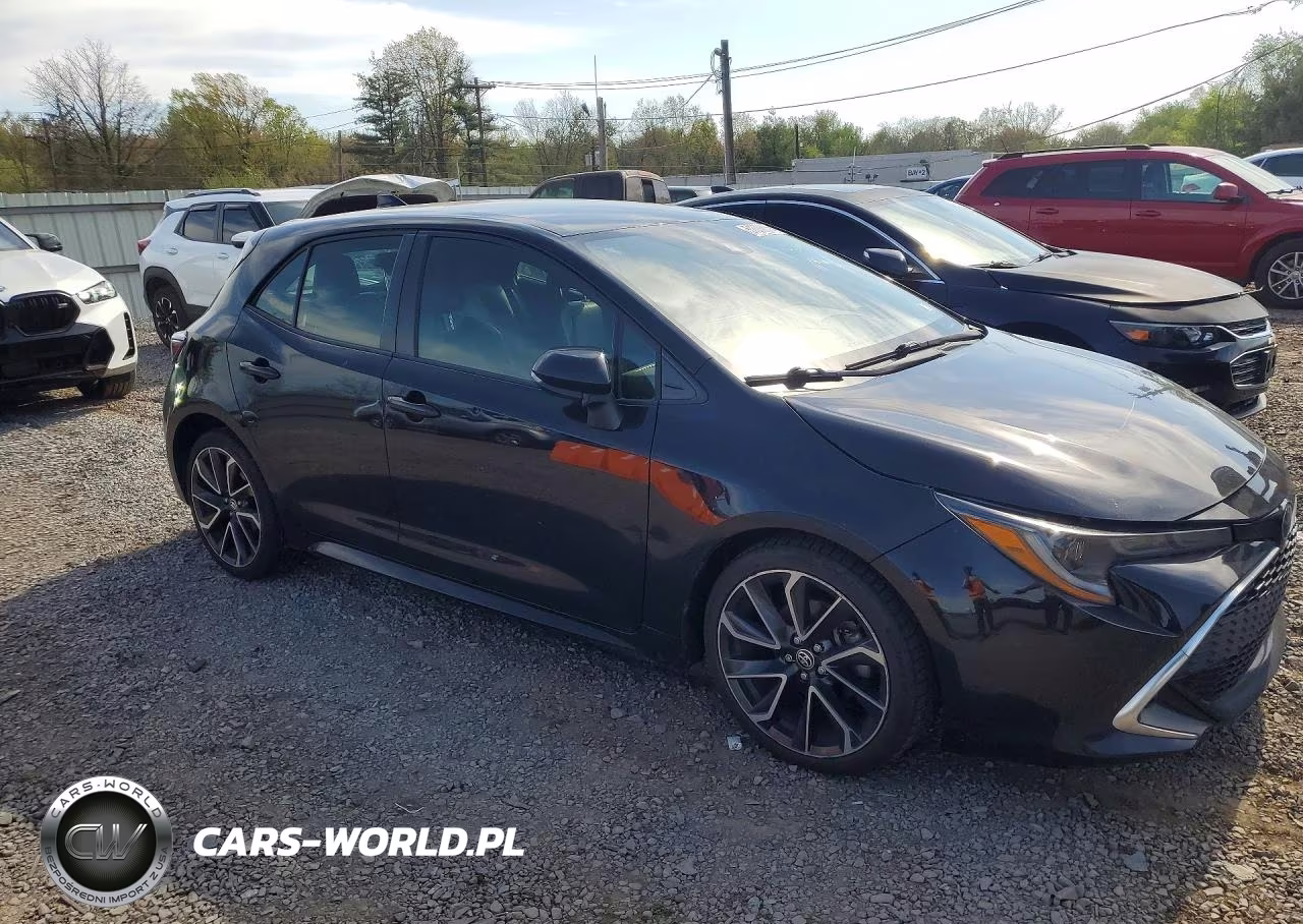 2019 Toyota Corolla Hatchback Xse VIN:JTNK4RBE6K3002634 - 4