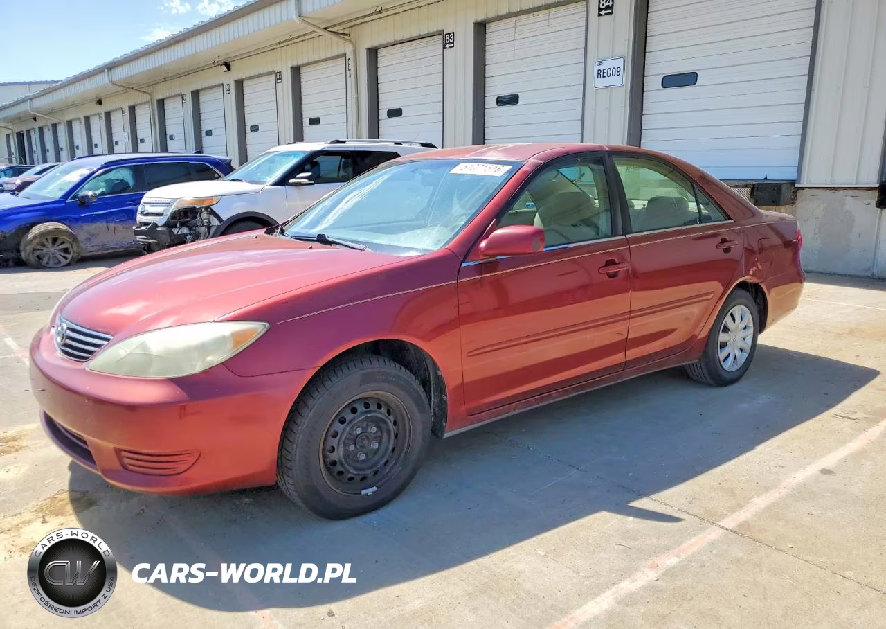 2005 Toyota Camry Le