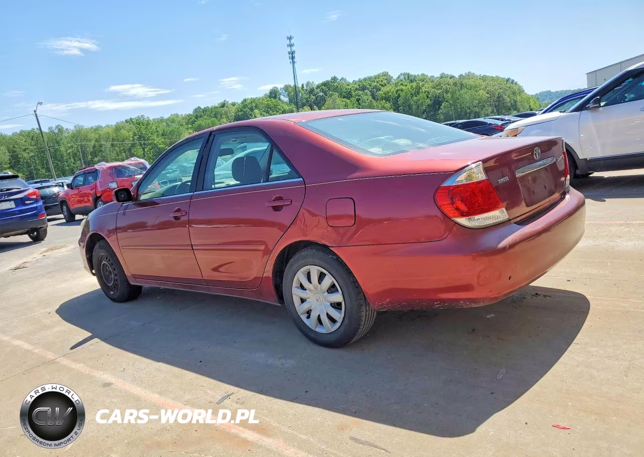 2005 Toyota Camry Le VIN:4T1BE32K15U044207 - 2