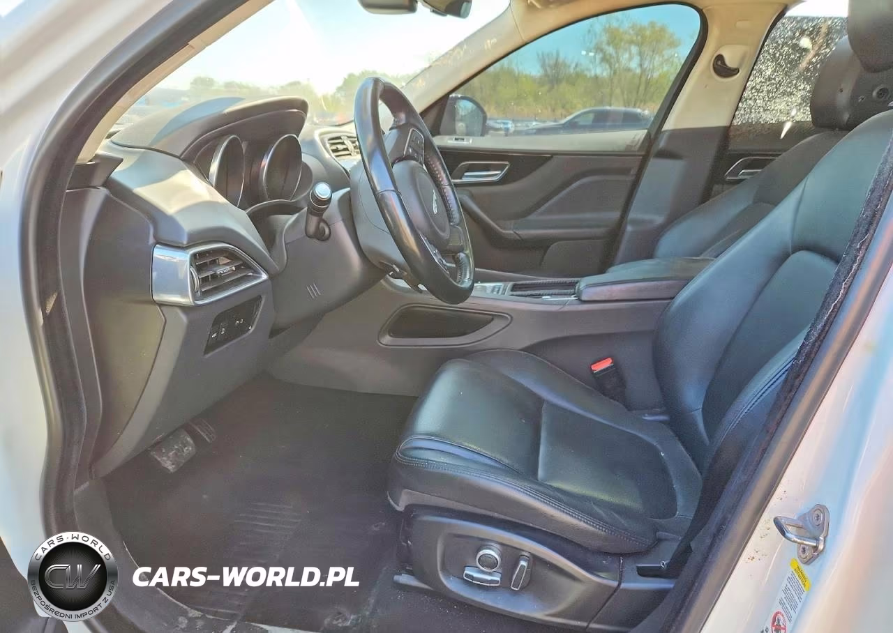 2020 Jaguar F-Pace Premium VIN:SADCJ2FX0LA649164 - 7