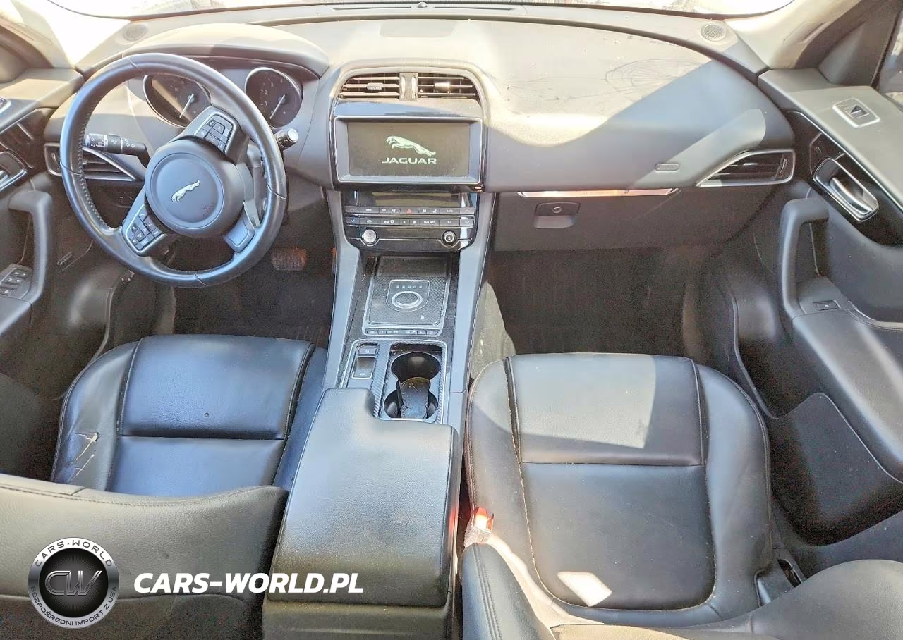 2020 Jaguar F-Pace Premium VIN:SADCJ2FX0LA649164 - 8
