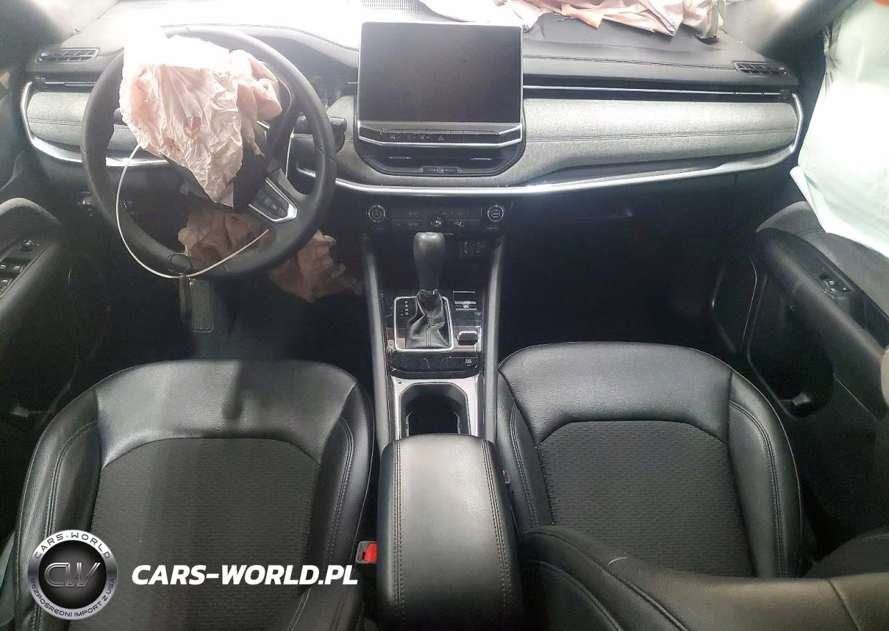 2024 Jeep Compass Latitude VIN:3C4NJDBN8RT138937 - 8