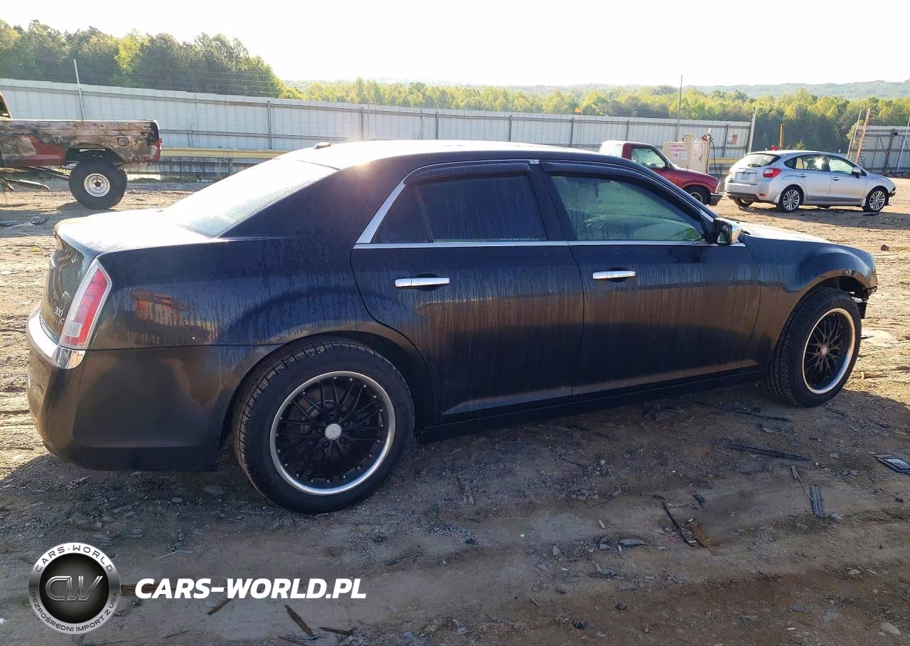 2011 Chrysler 300C VIN:2C3CK6CT8BH515458 - 3