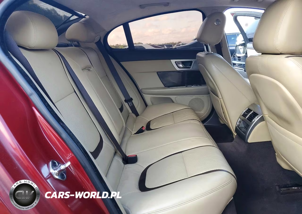 2012 Jaguar Xf Portfolio VIN:SAJWA0HBXCLS43400 - 10