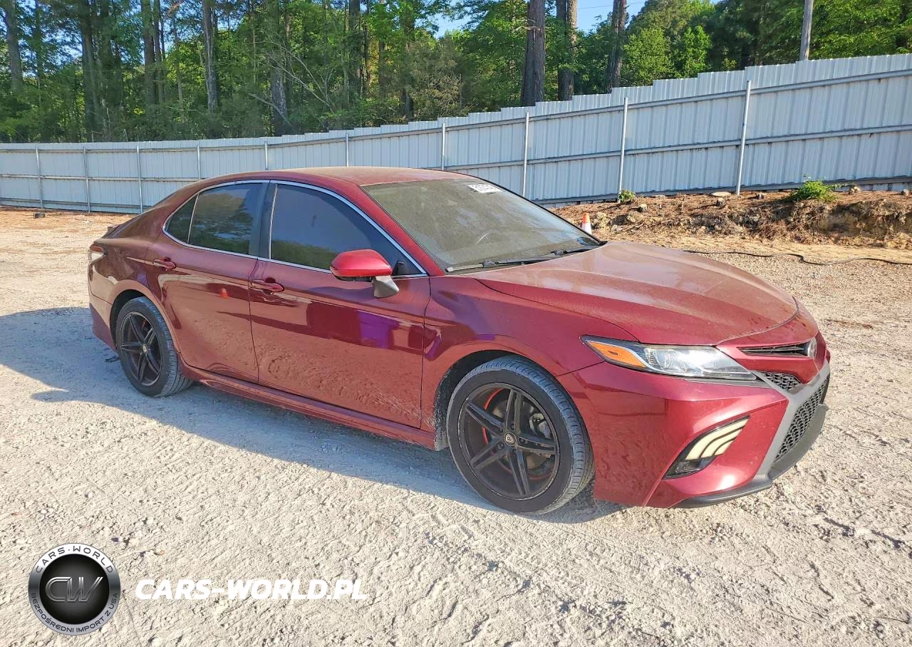 2018 Toyota Camry Se VIN:4T1B11HK4JU546419 - 4