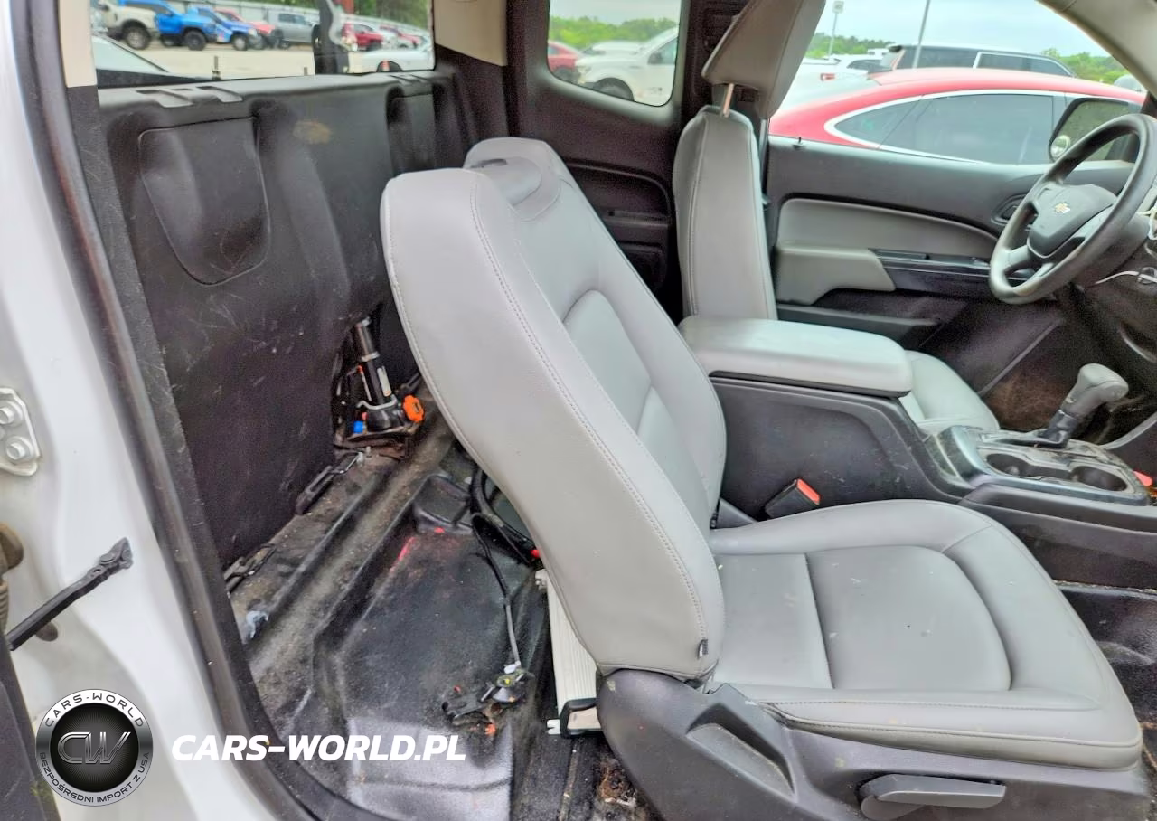 2018 Chevrolet Colorado VIN:1GCHSBEA7J1192667 - 10