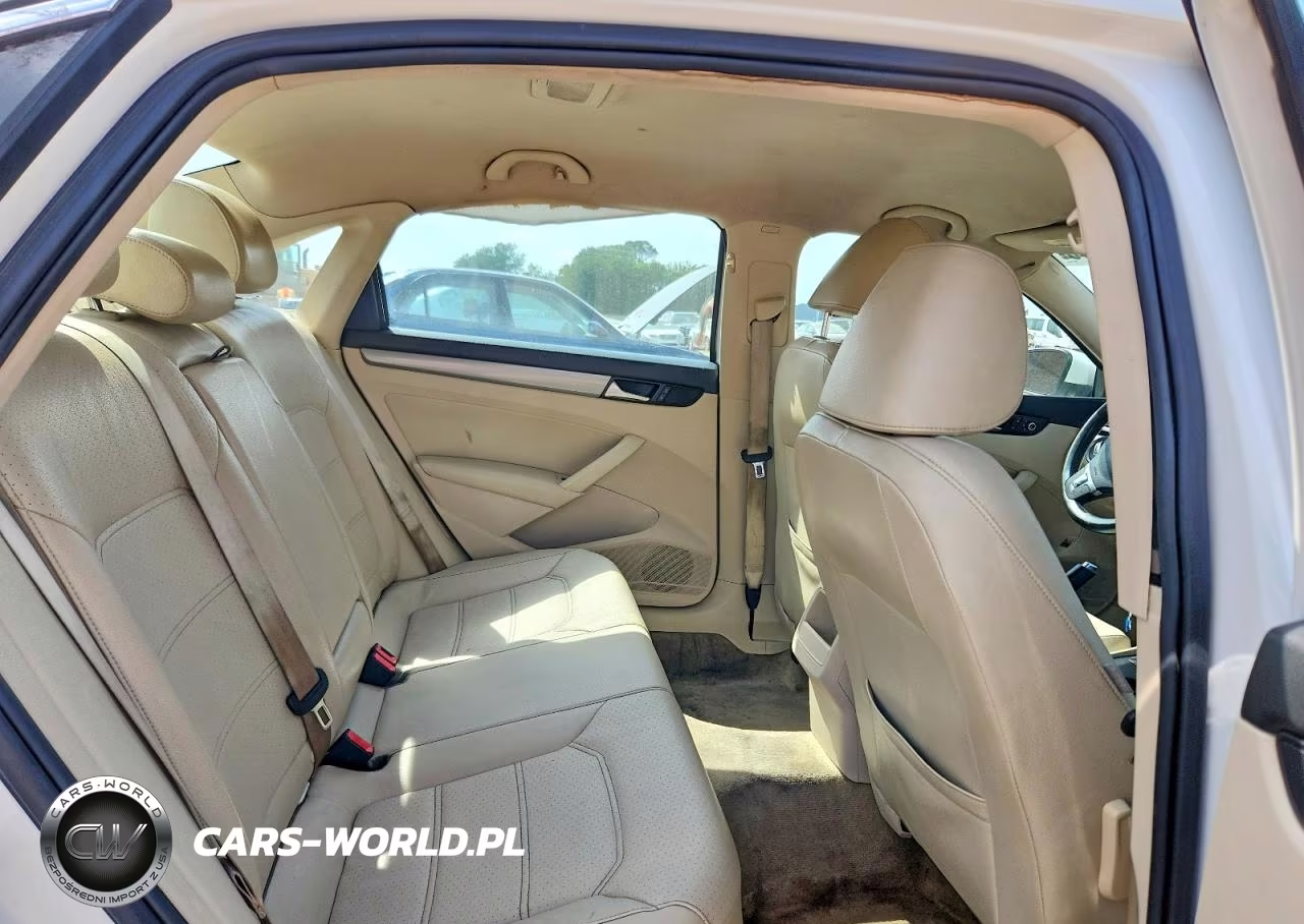2014 Volkswagen Passat S VIN:1VWAT7A30EC045973 - 10