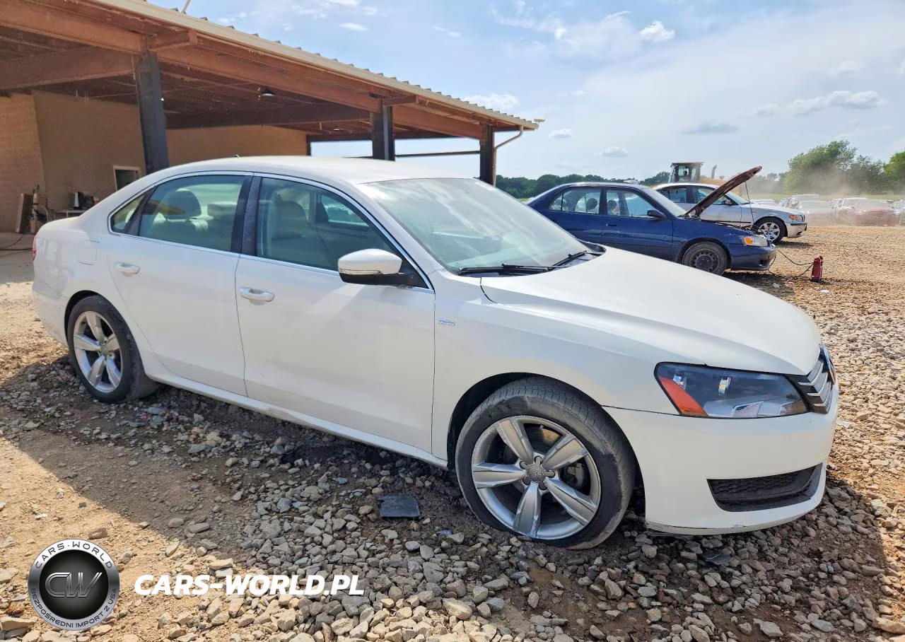 2014 Volkswagen Passat S VIN:1VWAT7A30EC045973 - 4