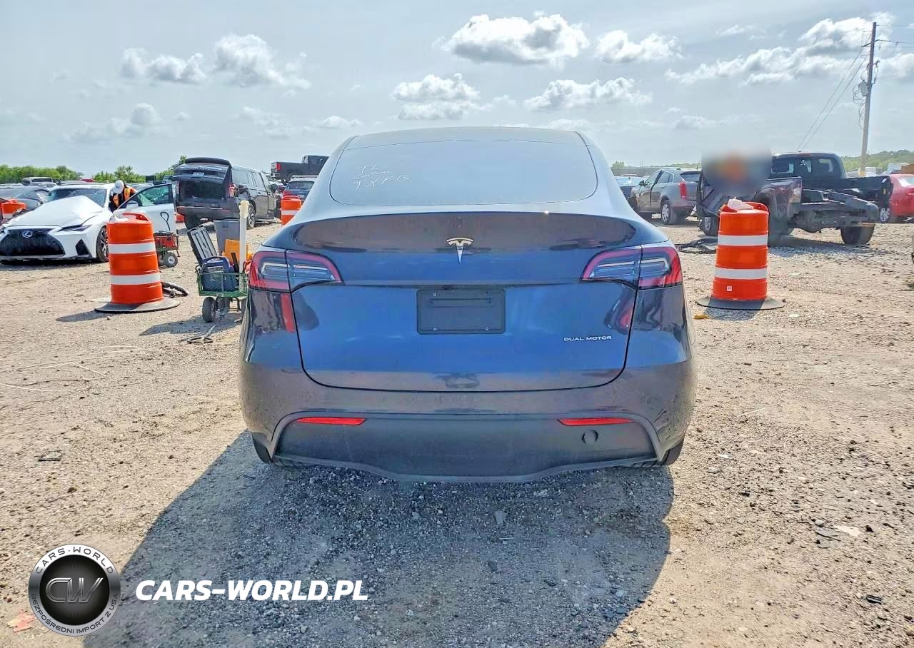 2024 Tesla Model Y Long Range Dual Motor All-Wheel Drive VIN:7SAYGDEE9RA275956 - 6