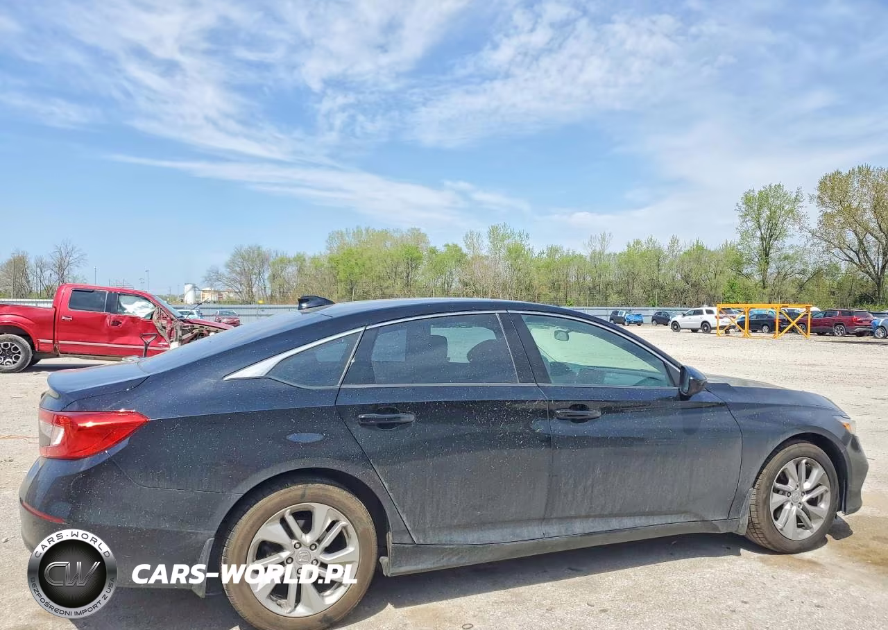 2018 Honda Accord Lx VIN:1HGCV1F15JA110110 - 3