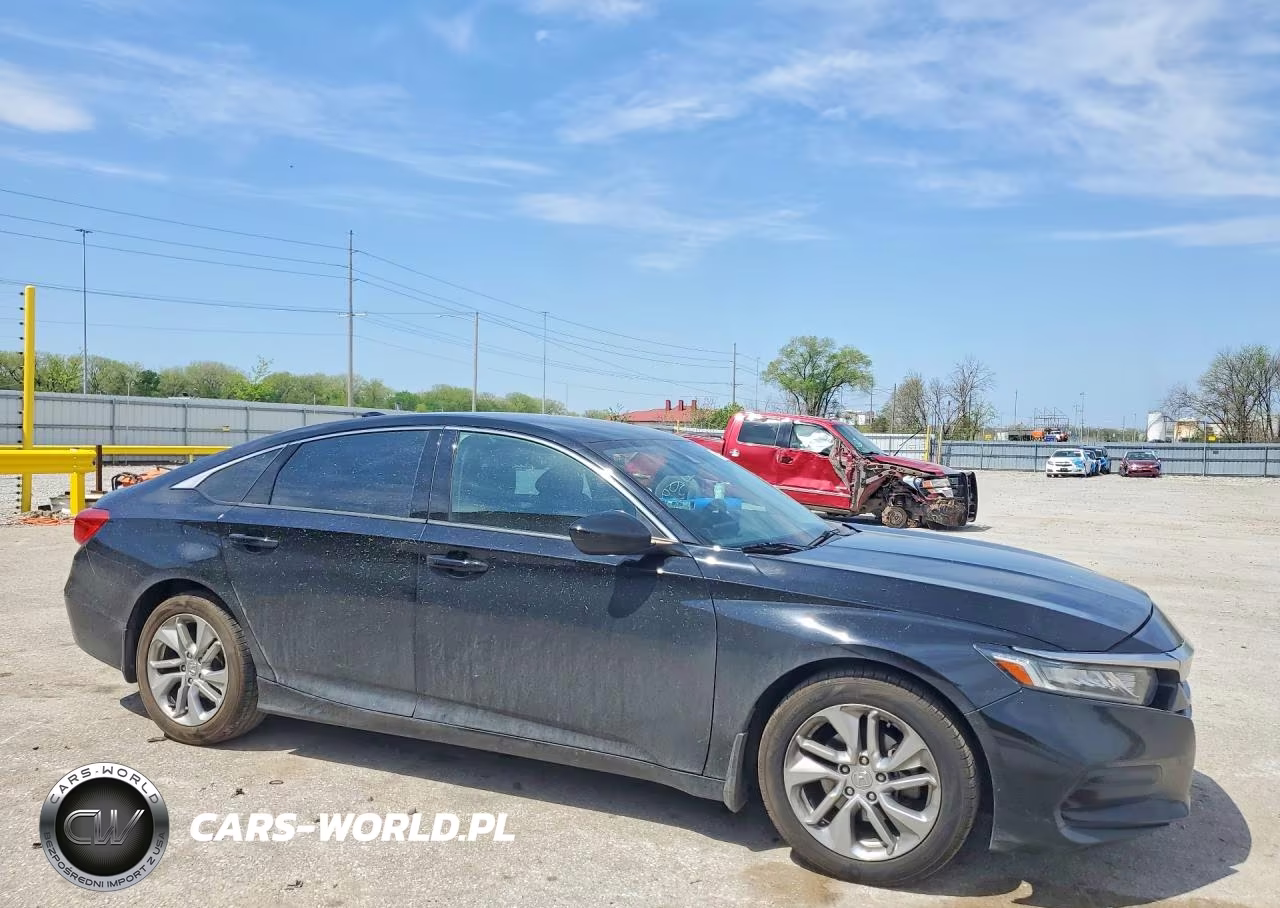 2018 Honda Accord Lx VIN:1HGCV1F15JA110110 - 4