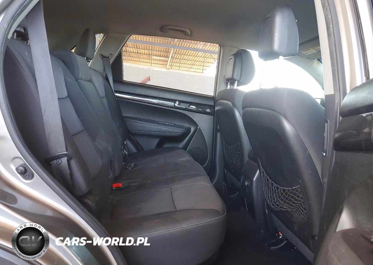 2011 Kia Sorento Lx VIN:5XYKT4A14BG102901 - 11