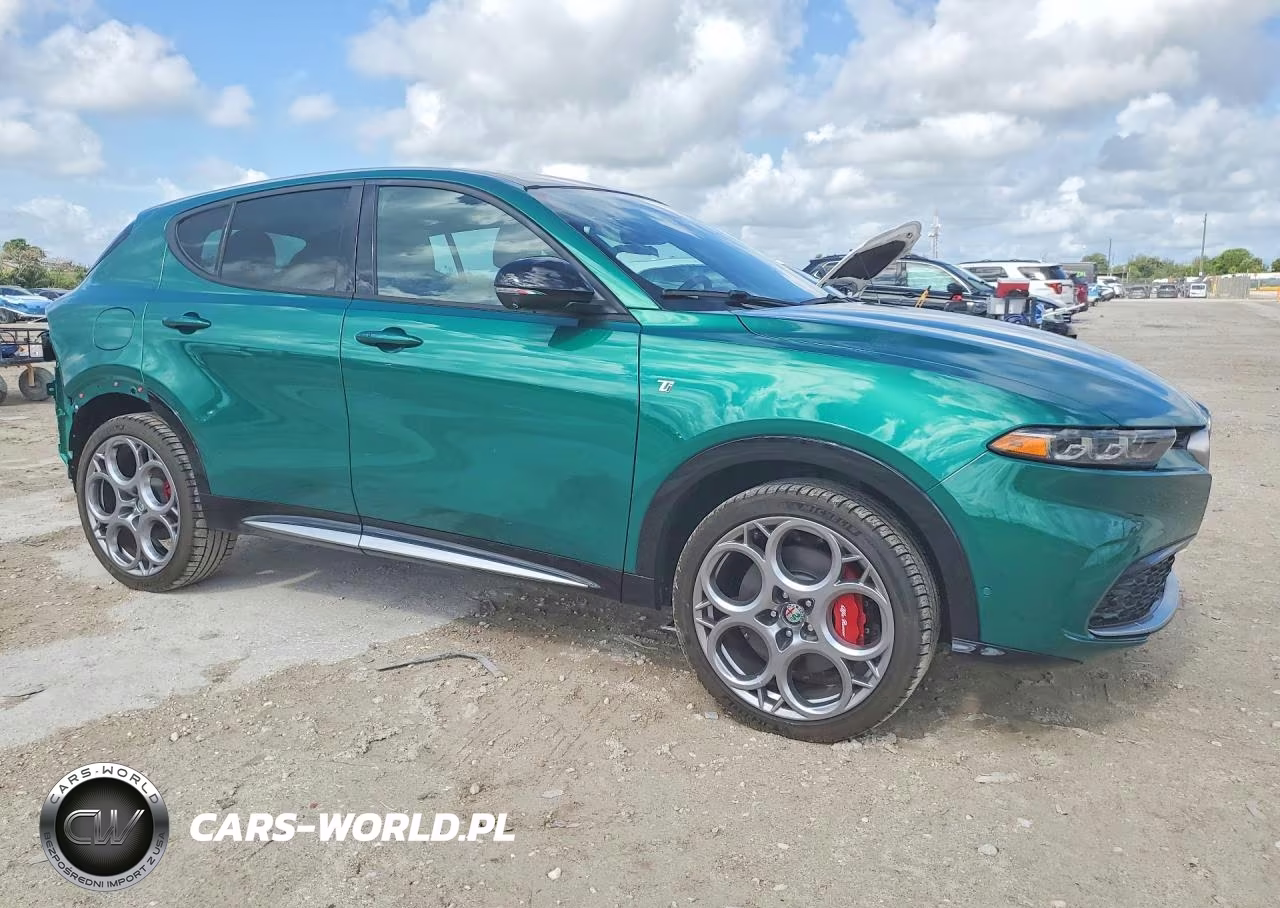 2024 Alfa Romeo Tonale Ti VIN:ZASPATCW4R3046797 - 4