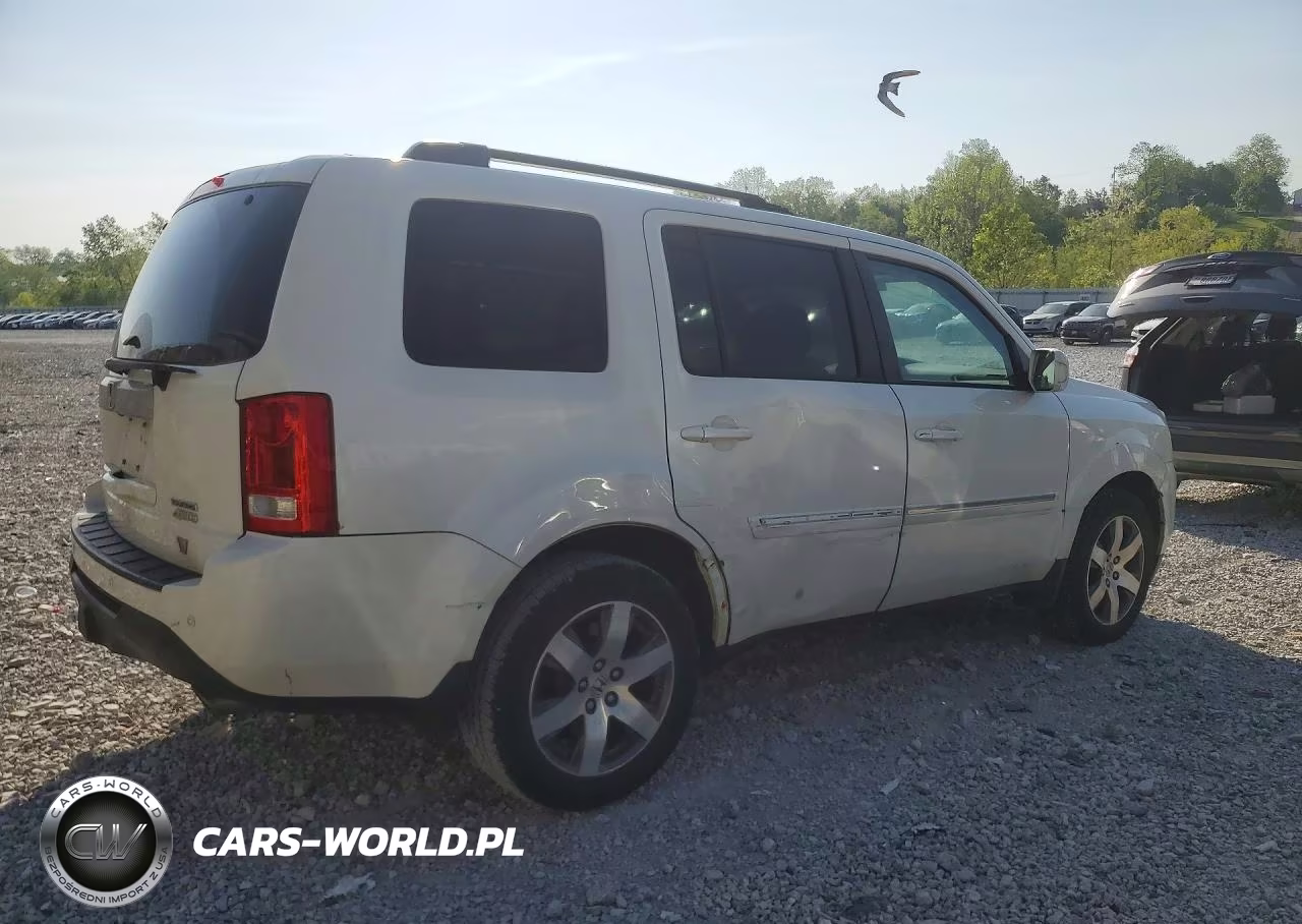 2015 Honda Pilot Touring VIN:5FNYF4H99FB014064 - 3