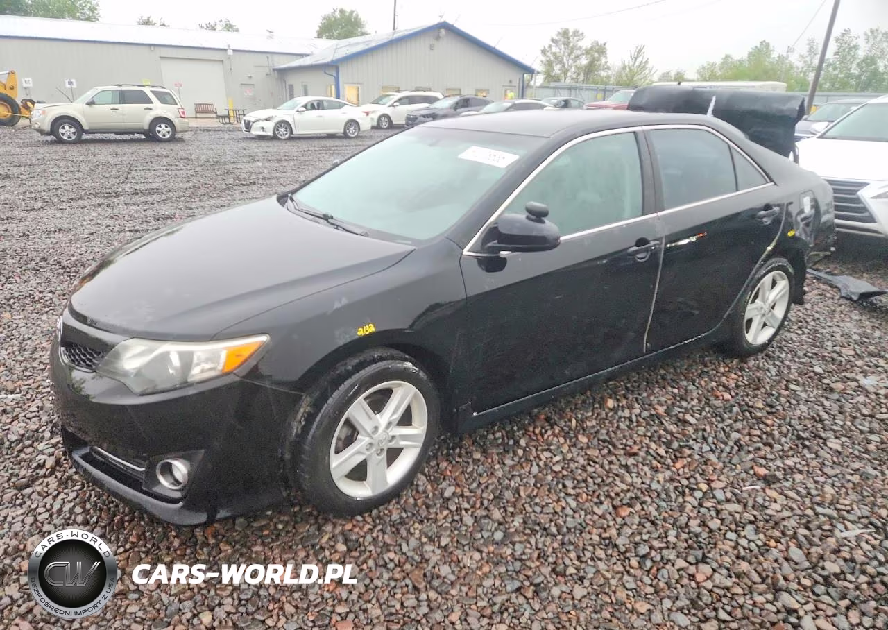2014 Toyota Camry Se – zdjęcie 1 z 13