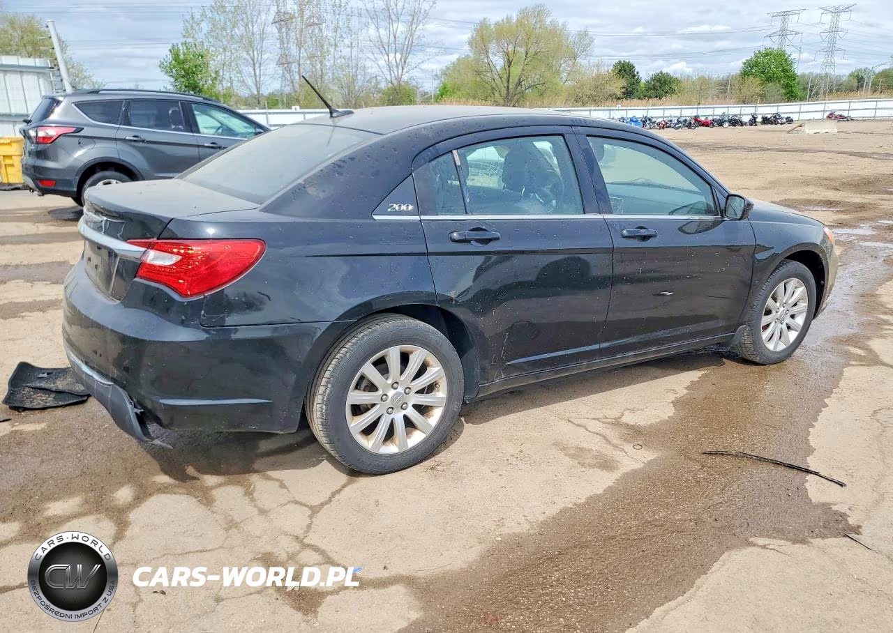 2013 Chrysler 200 Touring VIN:1C3CCBBB9DN506406 - 3