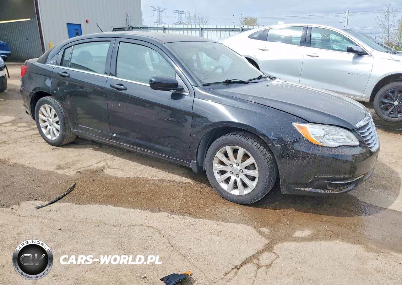2013 Chrysler 200 Touring VIN:1C3CCBBB9DN506406 - 4