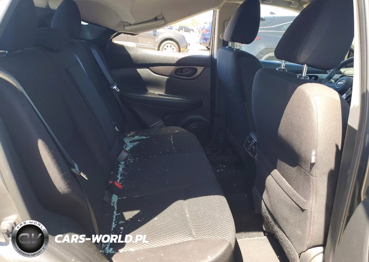 2018 Nissan Rogue Sport S VIN:JN1BJ1CR5JW255850 - 10