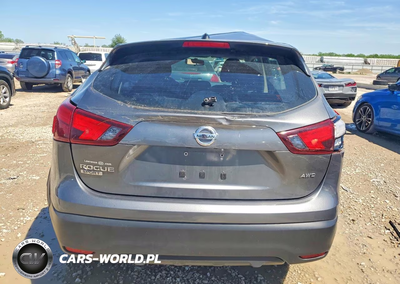 2018 Nissan Rogue Sport S VIN:JN1BJ1CR5JW255850 - 6