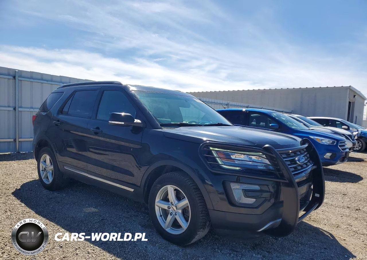 2016 Ford Explorer Xlt VIN:1FM5K8DH8GGC52509 - 4