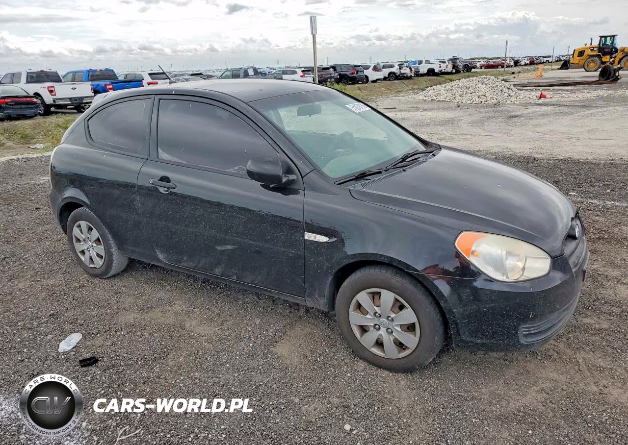 2010 Hyundai Accent Gs VIN:KMHCM3AC6AU179520 - 4