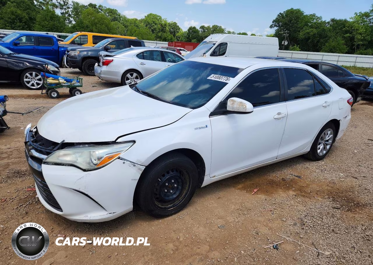 2016 Toyota Camry Hybrid Le