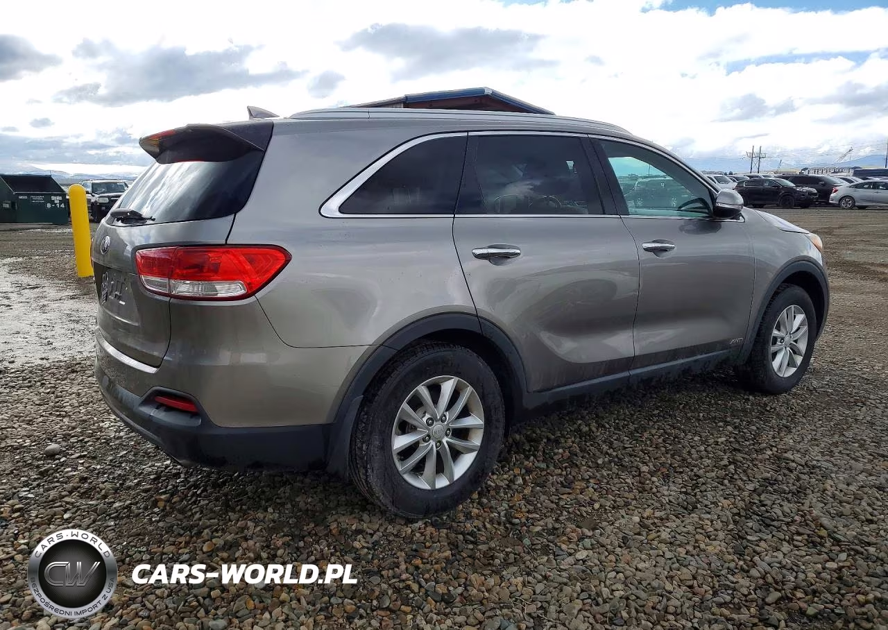 2016 Kia Sorento Lx VIN:5XYPGDA37GG026626 - 3