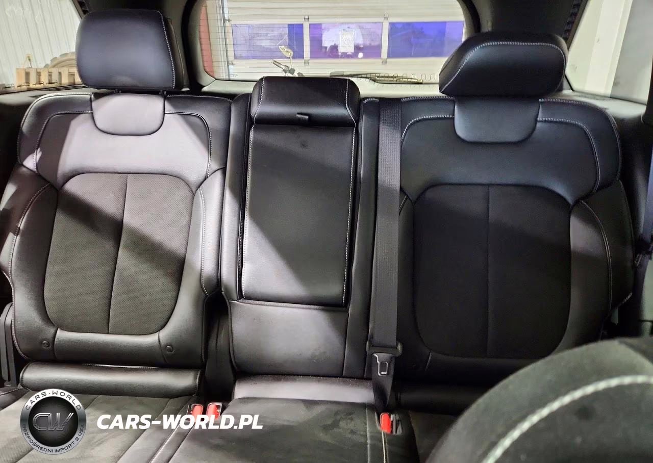 2023 Jeep Grand Cherokee Laredo VIN:1C4RJHAG7P8765670 - 10