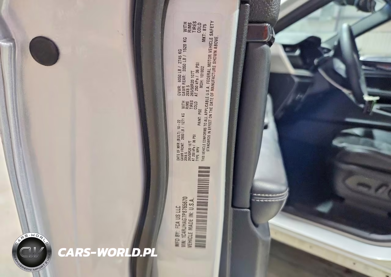 2023 Jeep Grand Cherokee Laredo VIN:1C4RJHAG7P8765670 - 13