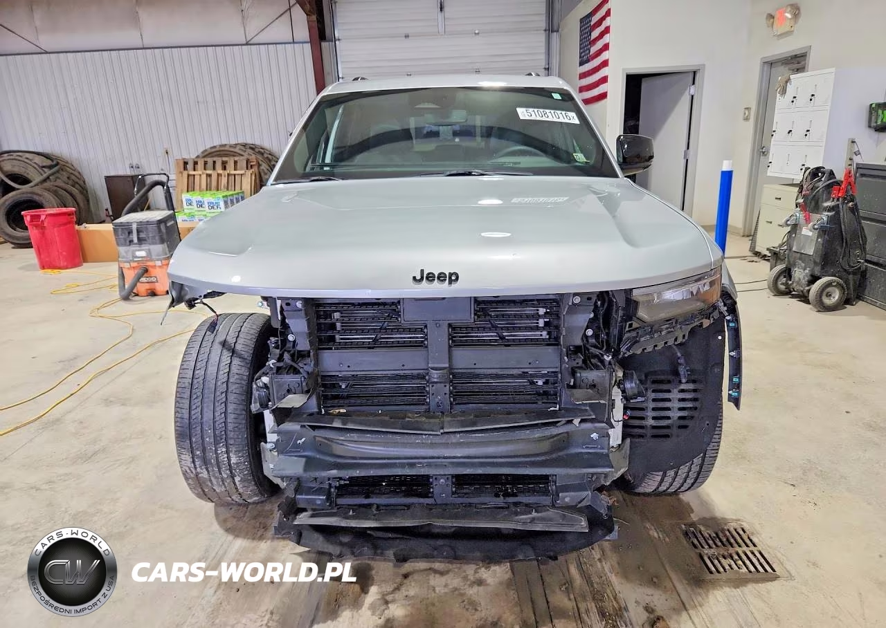 2023 Jeep Grand Cherokee Laredo VIN:1C4RJHAG7P8765670 - 5