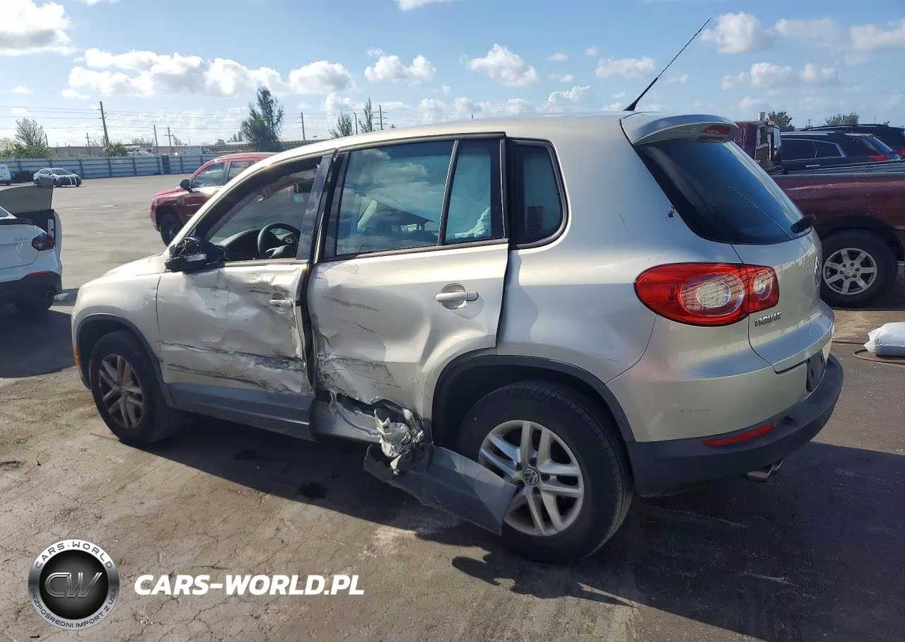 2011 Volkswagen Tiguan S VIN:WVGAV7AX5BW527196 - 2