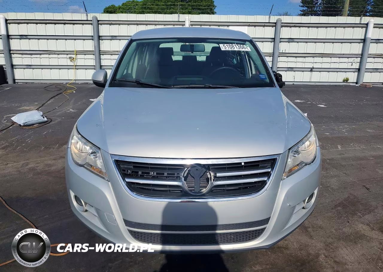 2011 Volkswagen Tiguan S VIN:WVGAV7AX5BW527196 - 5
