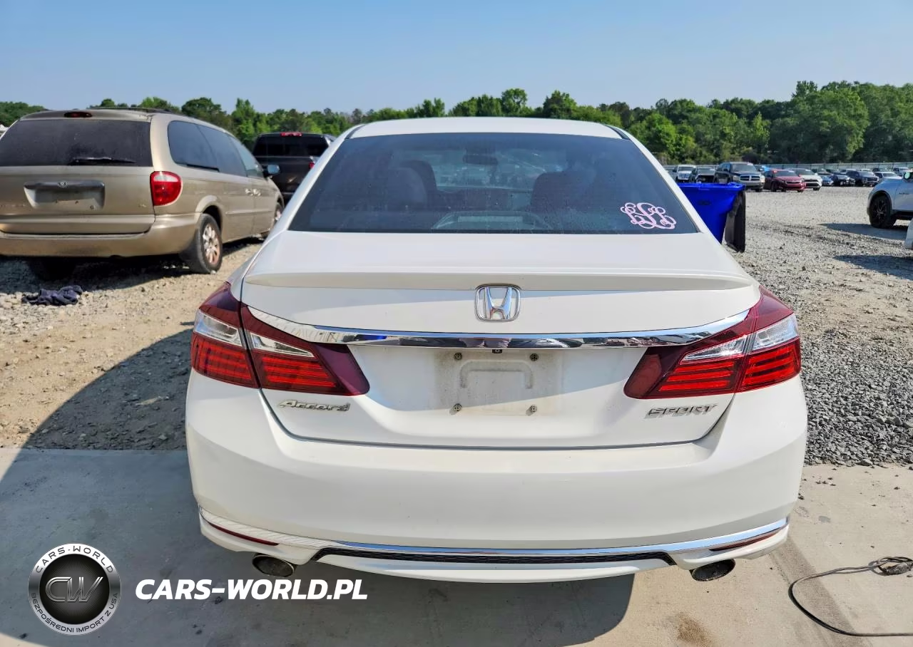 2017 Honda Accord Sport VIN:1HGCR2F5XHA103449 - 6