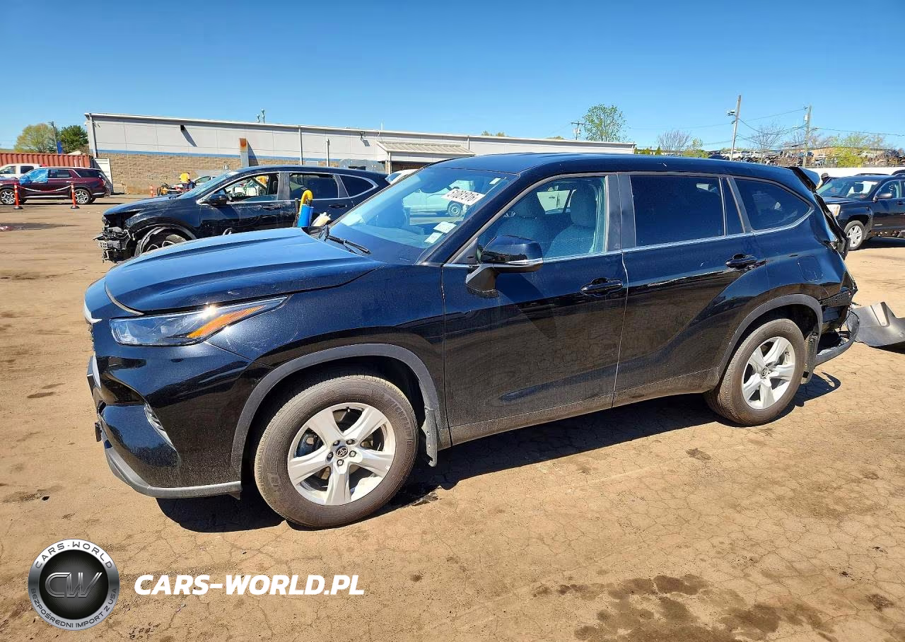 2025 Toyota Highlander Le