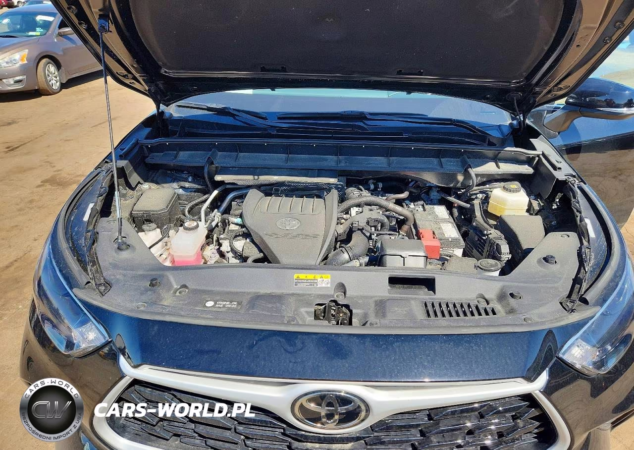2025 Toyota Highlander Le VIN:5TDKDRBH3SS589596 - 12