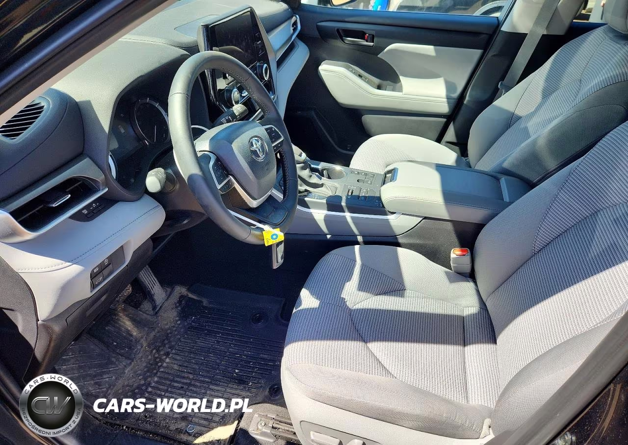 2025 Toyota Highlander Le VIN:5TDKDRBH3SS589596 - 7
