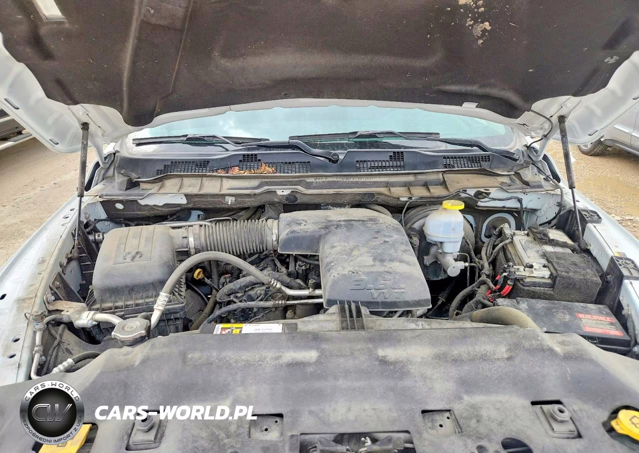 2022 Ram 1500 Classic Tradesman VIN:3C6JR6DG5NG427222 - 11