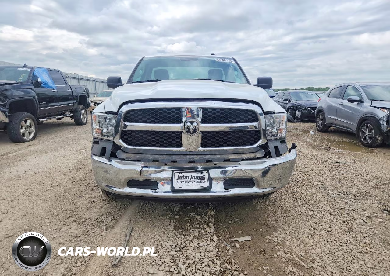 2022 Ram 1500 Classic Tradesman VIN:3C6JR6DG5NG427222 - 5