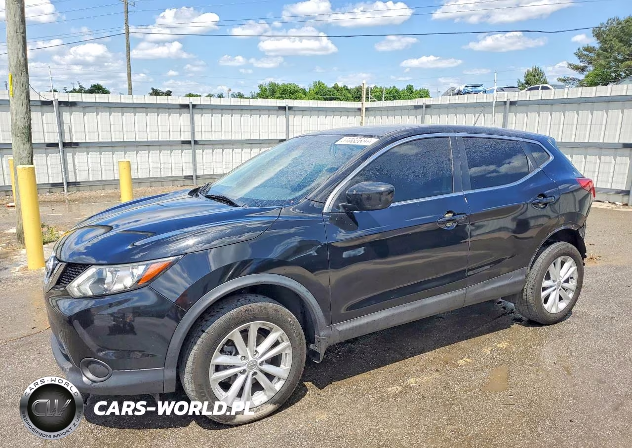 2017 Nissan Rogue Sport S