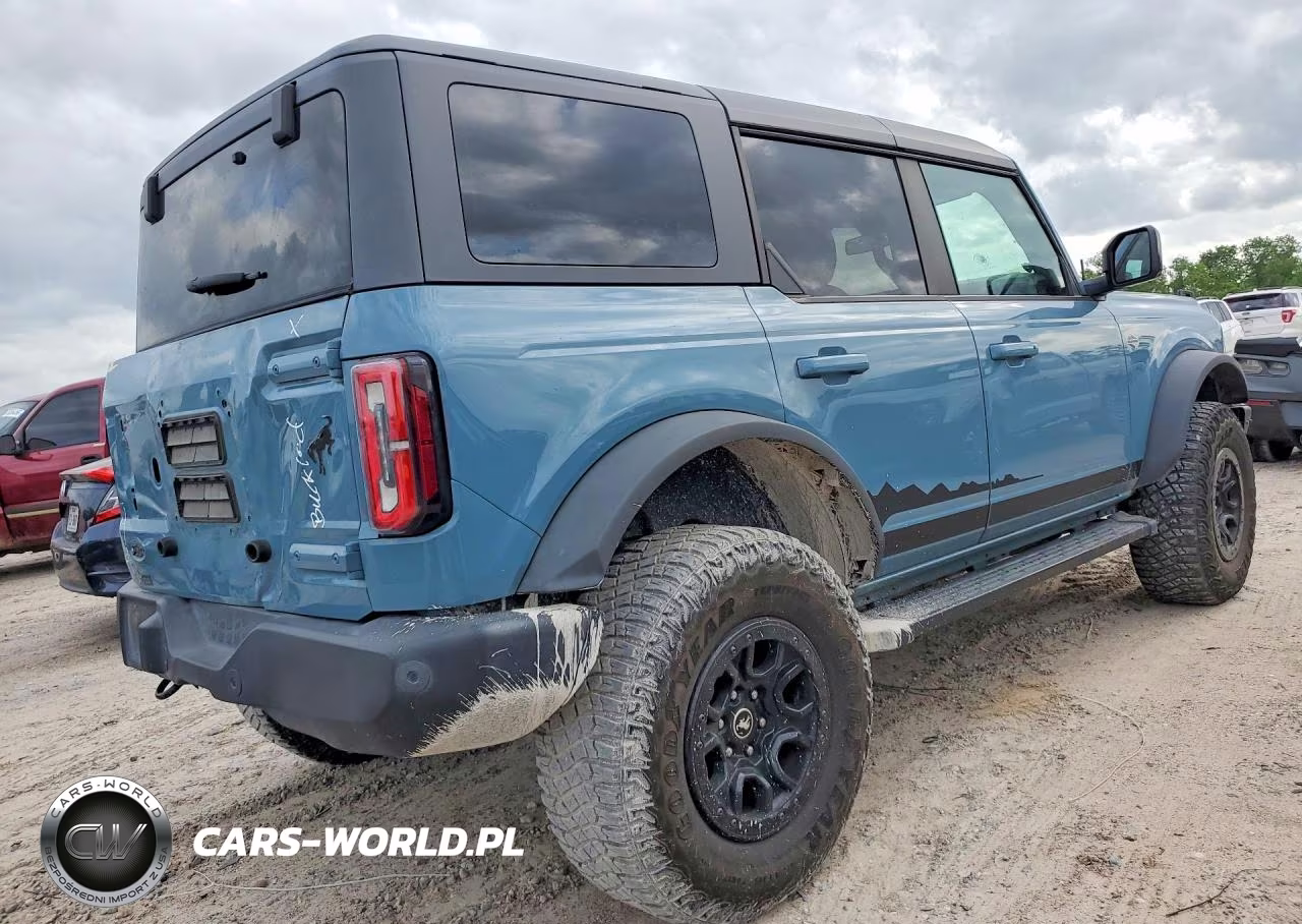 2021 Ford Bronco Base VIN:1FMEE5DP4MLA63372 - 3