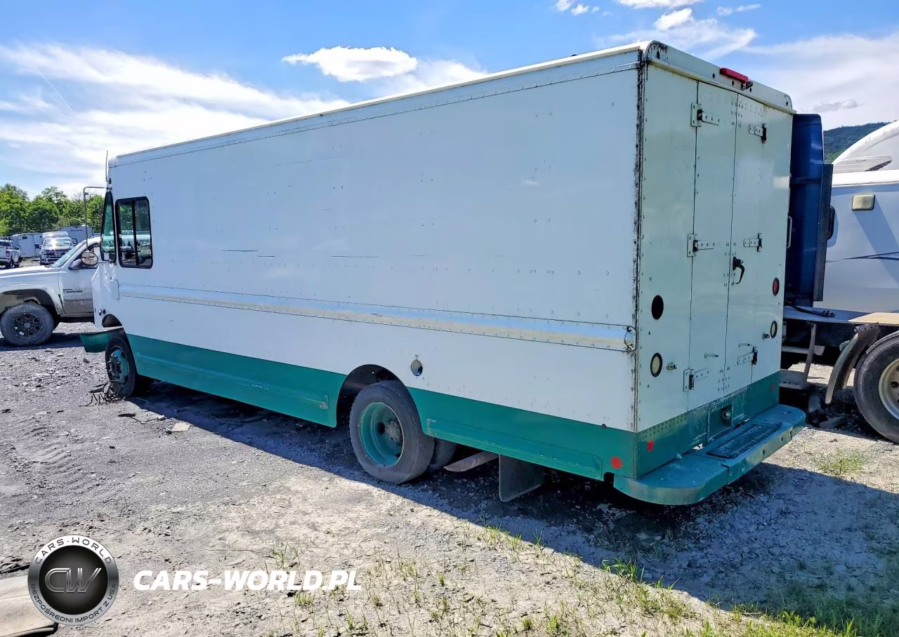 2011 Workhorse W62 Delivery Truck VIN:5B4LFG2E8B3447938 - 2