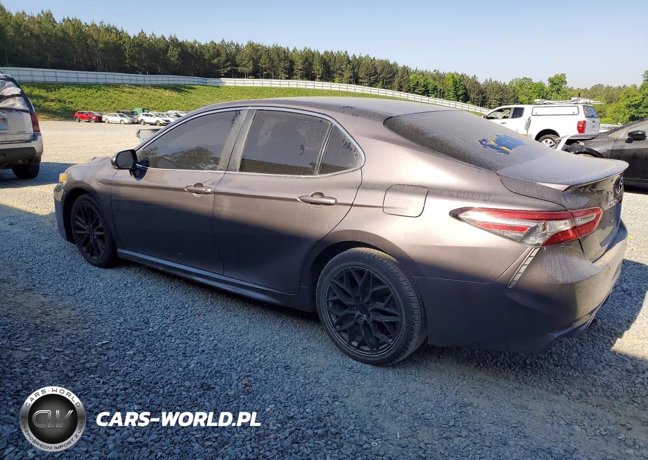2018 Toyota Camry Se VIN:4T1B11HK4JU518913 - 2