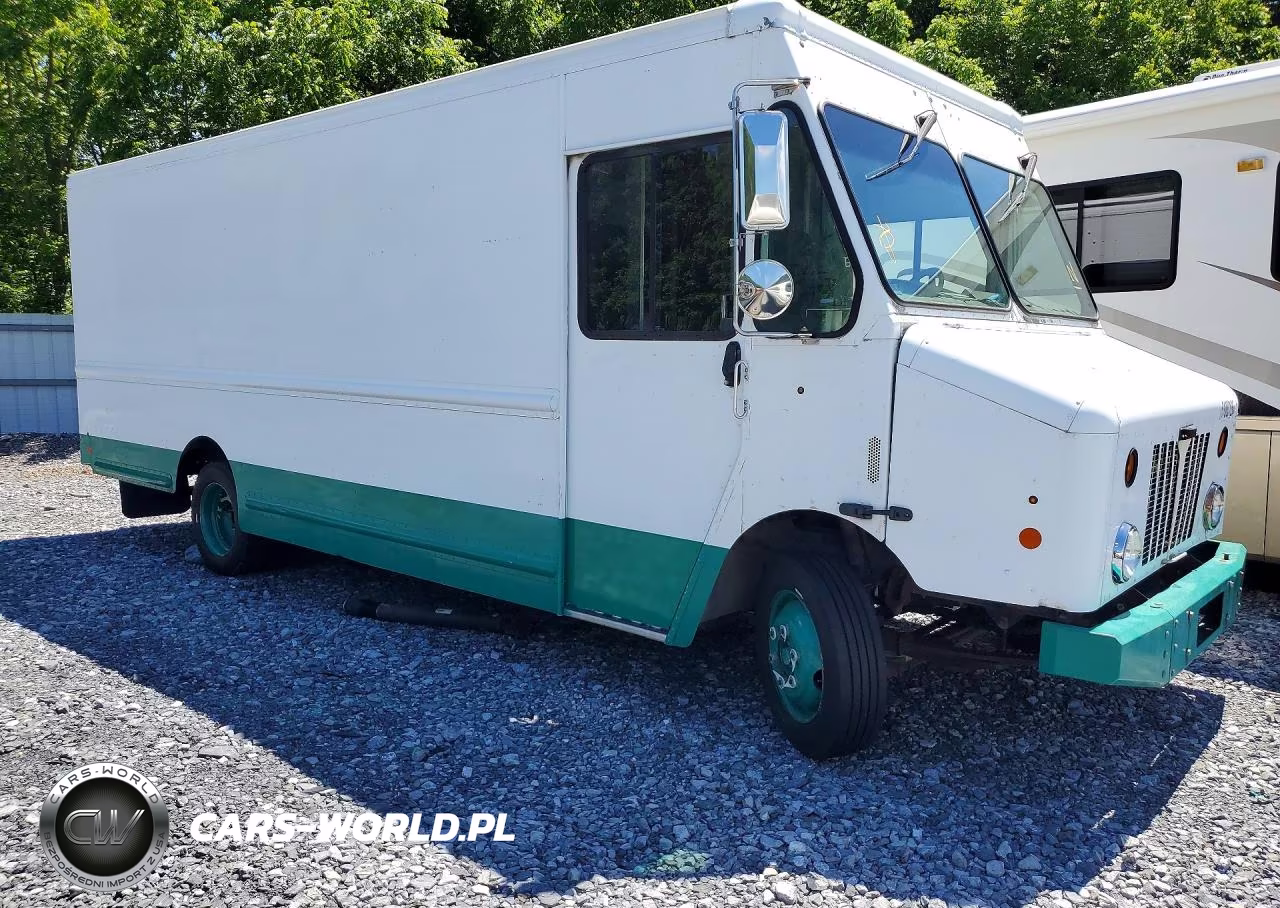 2015 Freightliner Mt45 Chassis Delivery Truck VIN:4UZAC2DV4FCGP3389 - 4