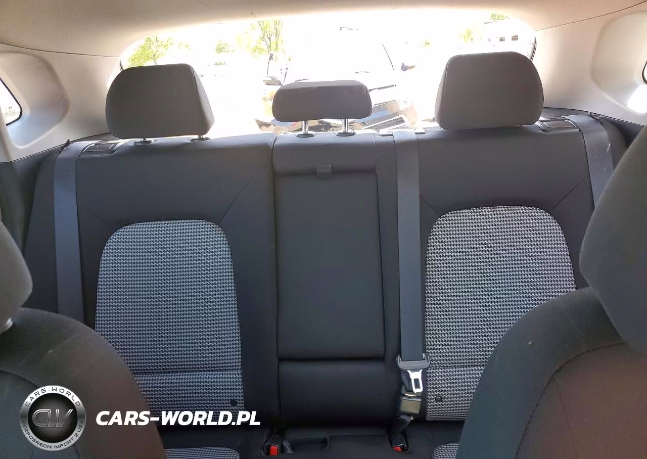 2019 Hyundai Kona Se VIN:KM8K1CAA2KU292529 - 10