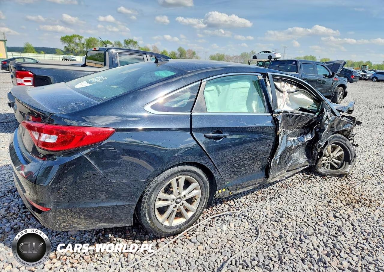 2015 Hyundai Sonata Se VIN:5NPE24AF1FH252653 - 3